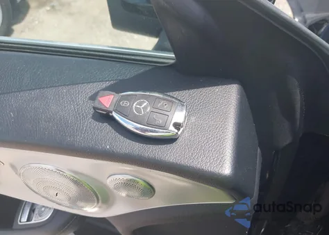 2017 Mercedes-Benz C 300 4Matic z USA, uszkodzony, nr VIN WDDWJ4KB5HF448505